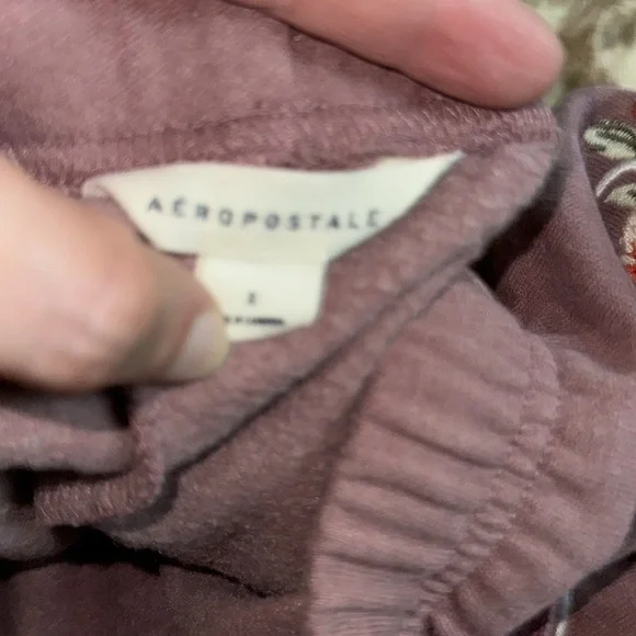 🖤NWOT AEROPOSTALE ANTIQUE ROSE AERO FLORAL JOGGERS SIZE S🖤 - Picture 3 of 9